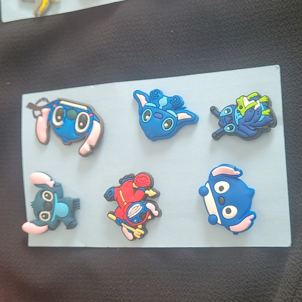 Stich croc pins